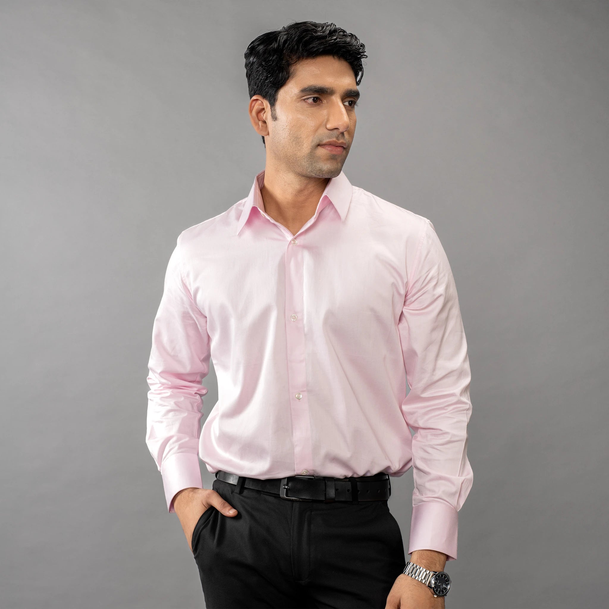A pure Giza Cotton shirt featuring a spread collar and round cuffs — polished..